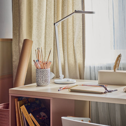 Ester lamp munkalámpa