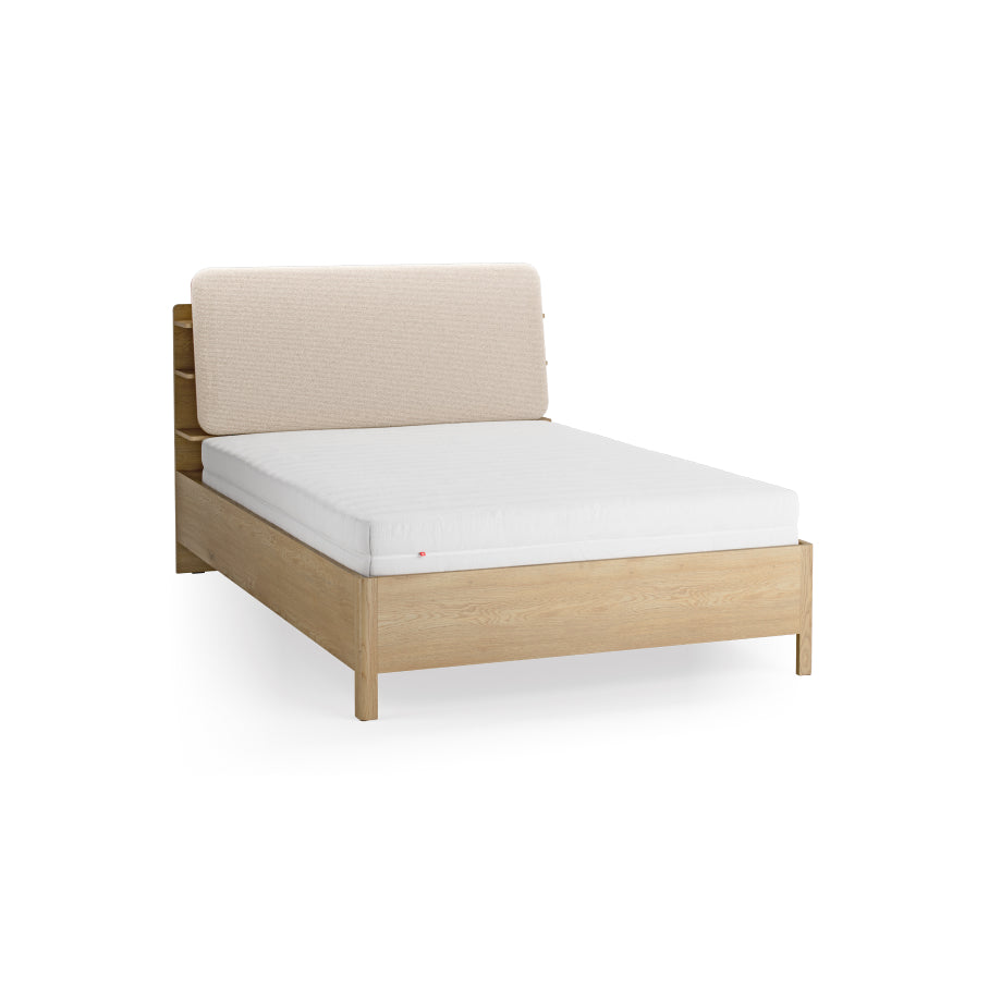Well ágy 140x200 polcokkal