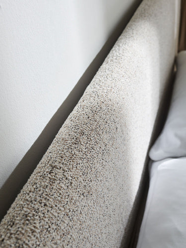 Nuva kárpitozott ágy 120×200, ágyneműtartóval, normál fejtámlával