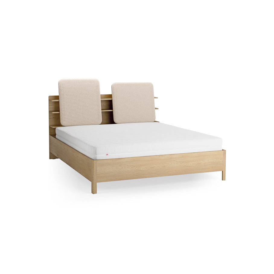 Well ágy 180x200 polcokkal