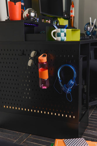 Young Users Next gamer íróasztal-toldat világítással