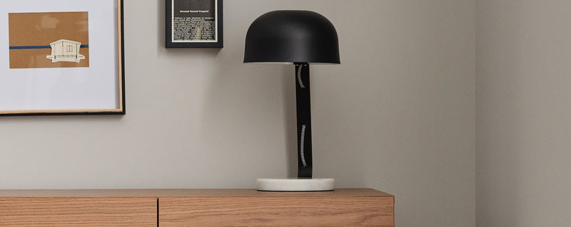 Lamp Compan asztali lámpa